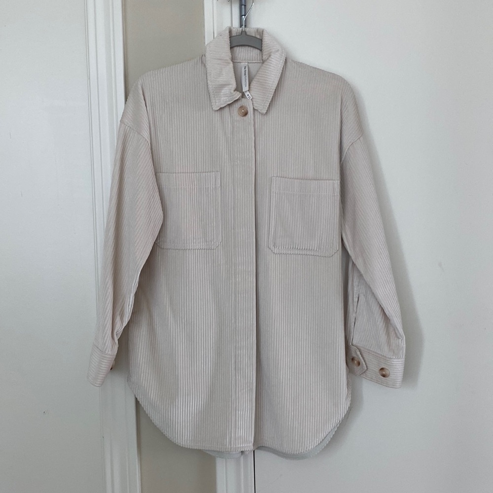 Aritzia top